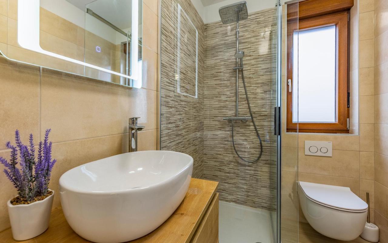 Apartment Blue Pula, New, Family Friendly, Comfortable, Free Parking And Wifi 外观 照片